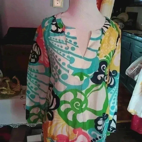 Liliy Pulitzer blouse - Picture 2 of 5